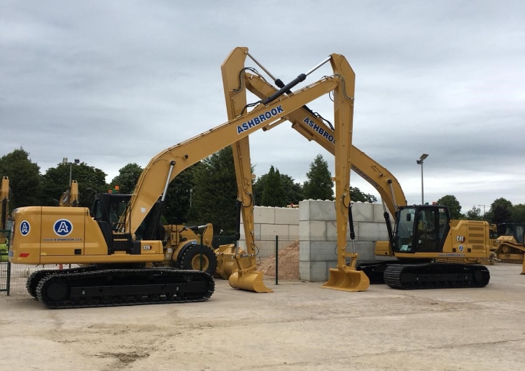 20T DIGGER- CAT 320 SUPER LONG REACH (NEXT GENERATION) EXCAVATOR