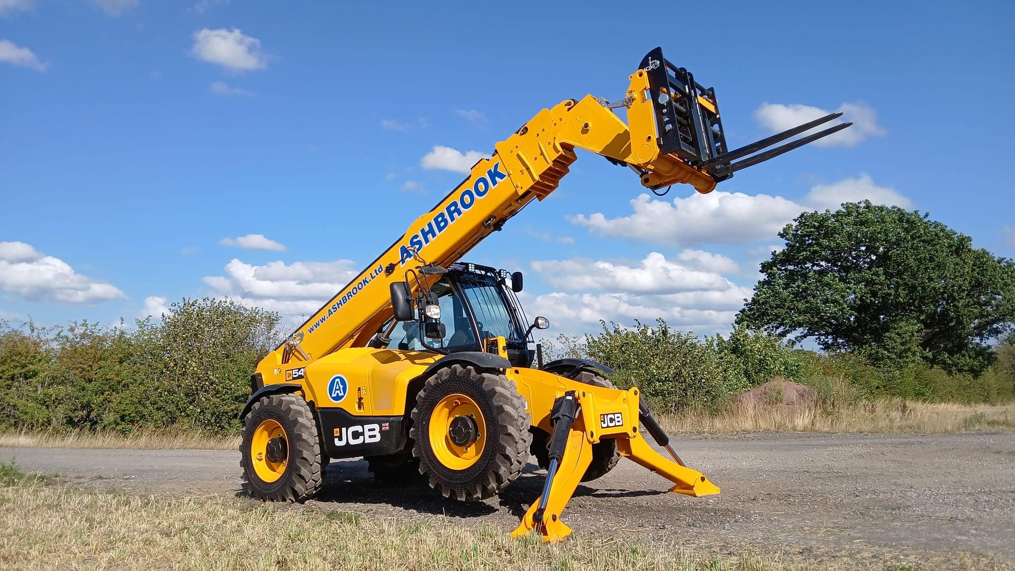 18M JCB 540-180 HI-VIS (SWAY) TELEHANDLER