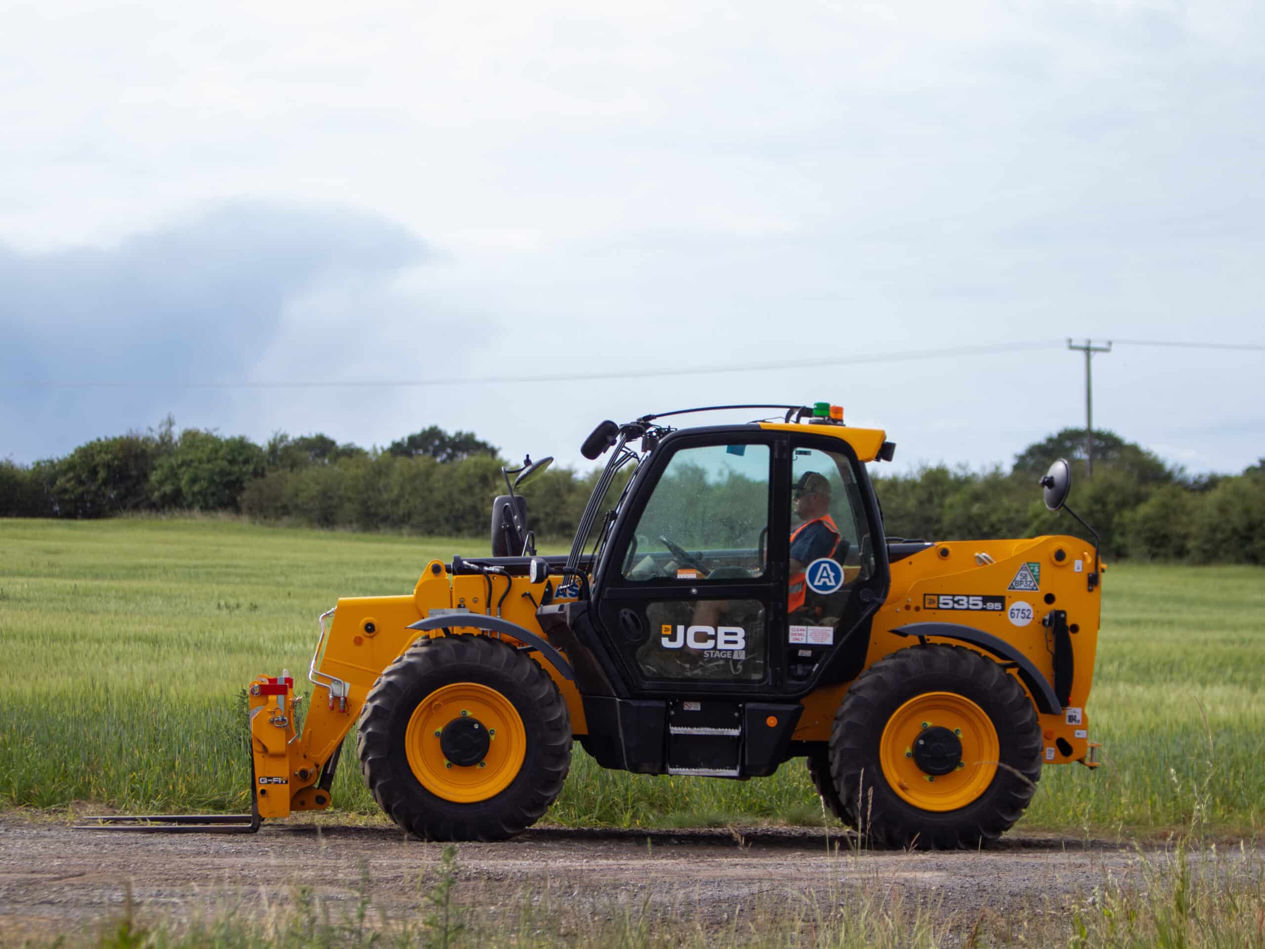 9M JCB 535-95 TELEHANDLER