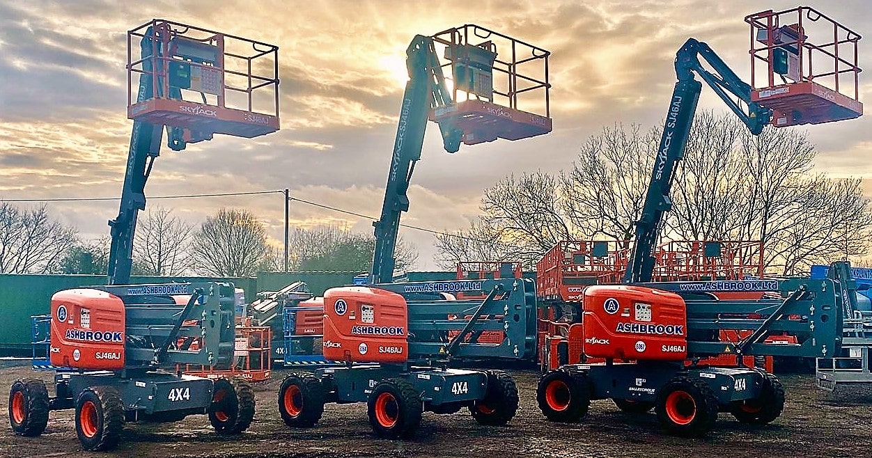46FT (14.10M) SKYJACK SJ46 AJ 4×4 DIESEL ARTICULATING BOOM