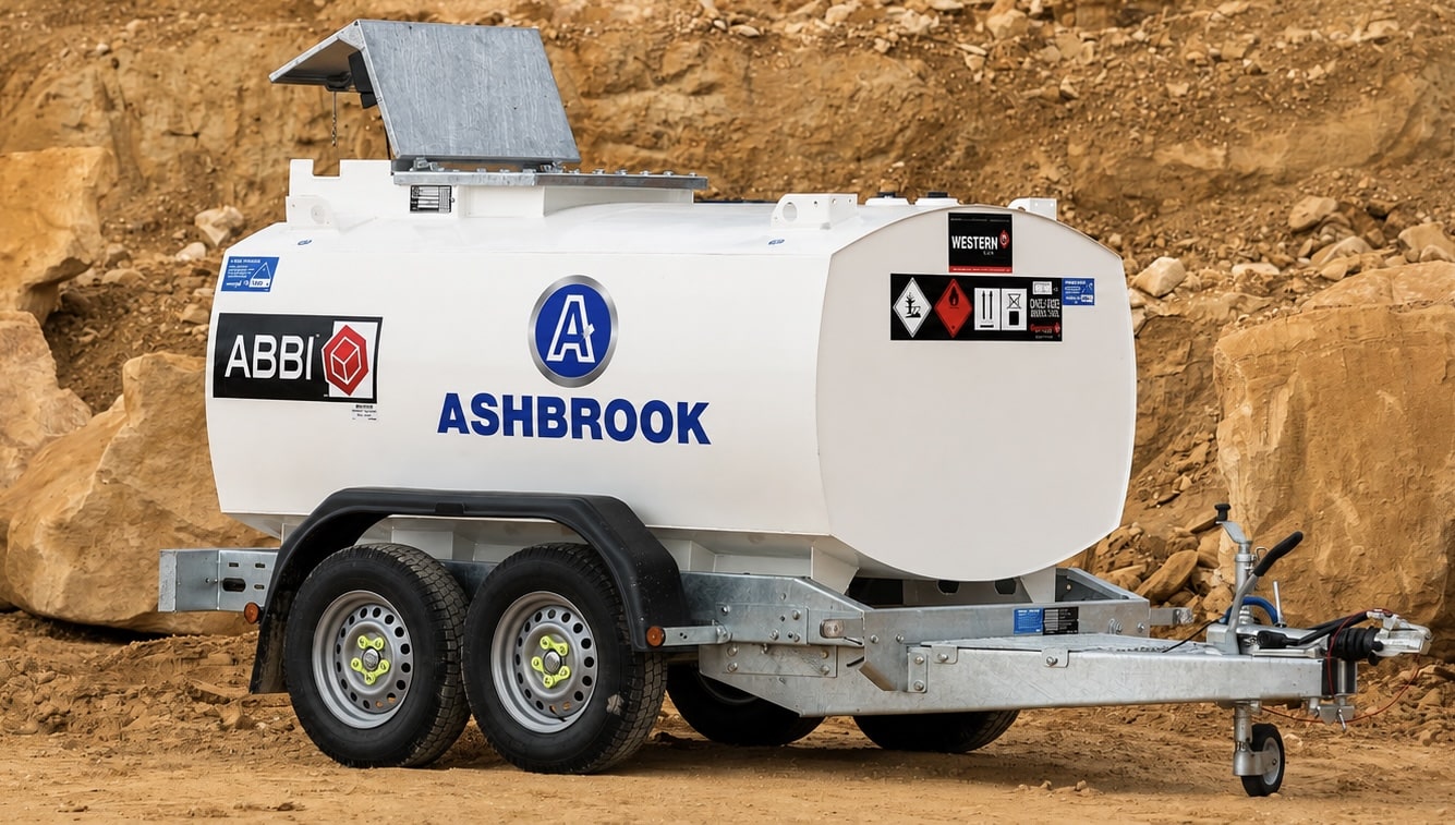 2,000 LITRE FUEL BOWSER- ROAD TOWABLE