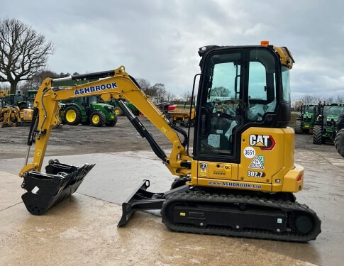 3T MINI DIGGER- CAT 302.7 CR (NEXT GENERATION)(ZERO TAIL SWING) EXCAVATOR