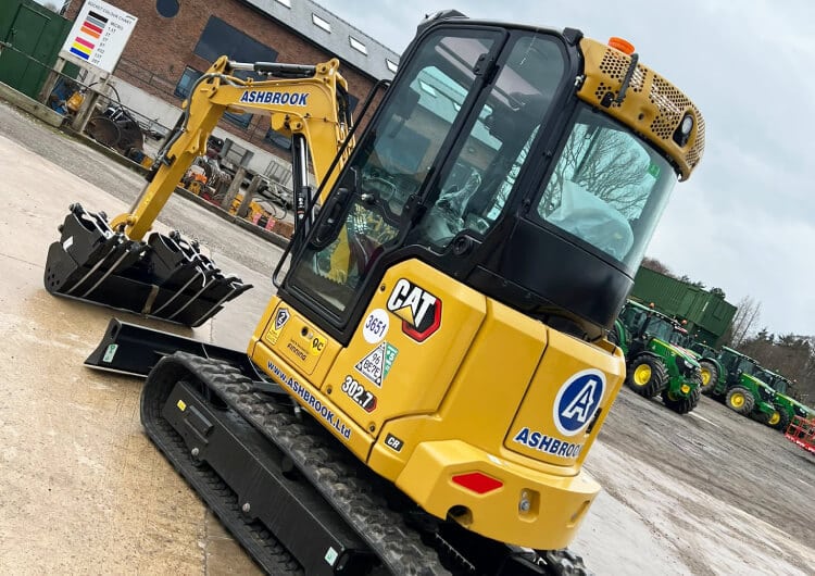 3T MINI DIGGER- CAT 302.7 CR (NEXT GENERATION)(ZERO TAIL SWING) EXCAVATOR