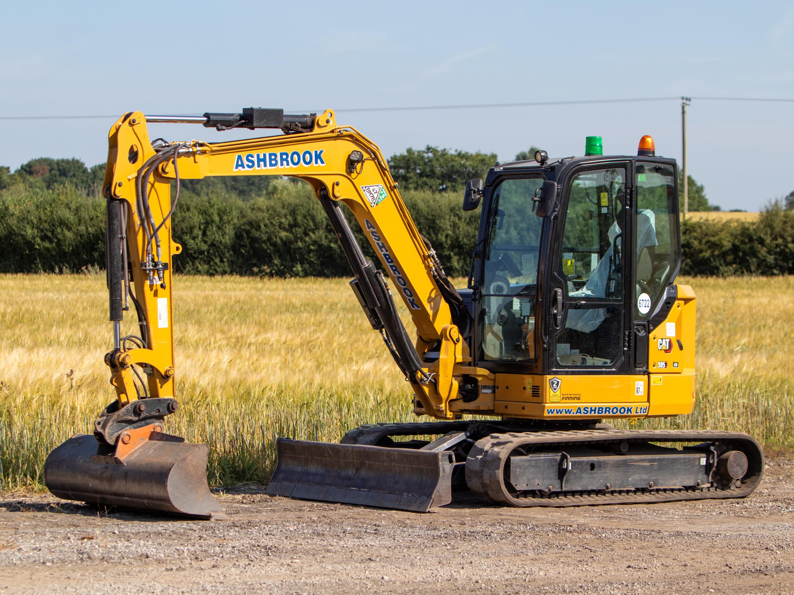 5T DIGGER-CAT 305 CR (NEXT GENERATION)(ZERO TAIL SWING) EXCAVATOR